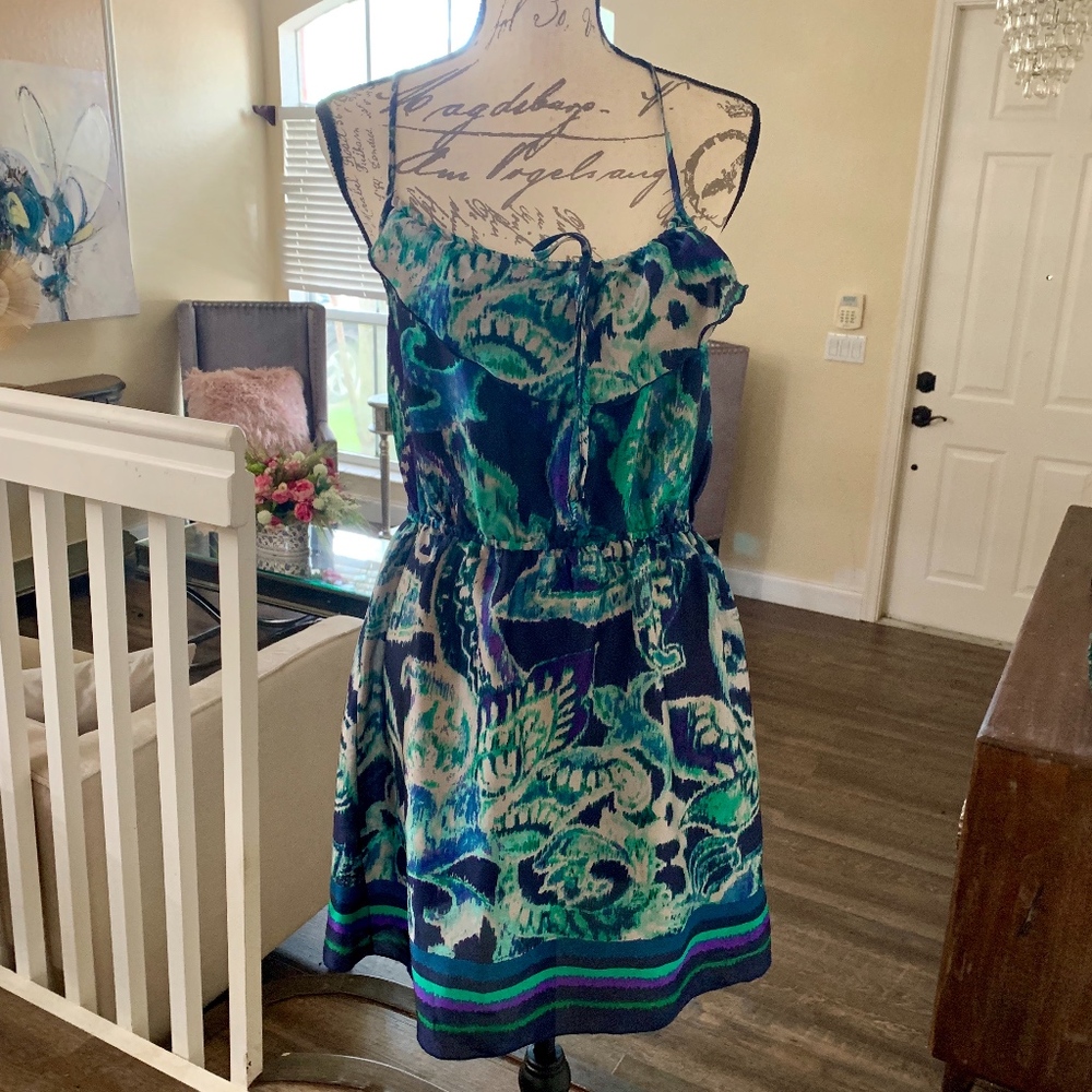 Super cute dress Size Medium